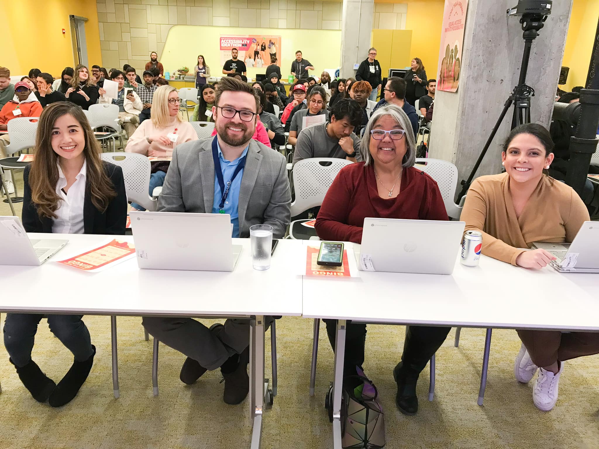judges meeting group photo
